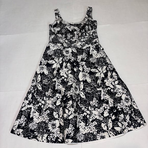 Petite Sophisticate Black and White Floral Dress - Picture 1 of 11